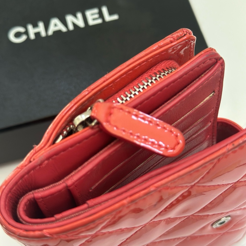 CHANEL Red Patent Quilted Leather Snap Wallet - Picture 8 of 11